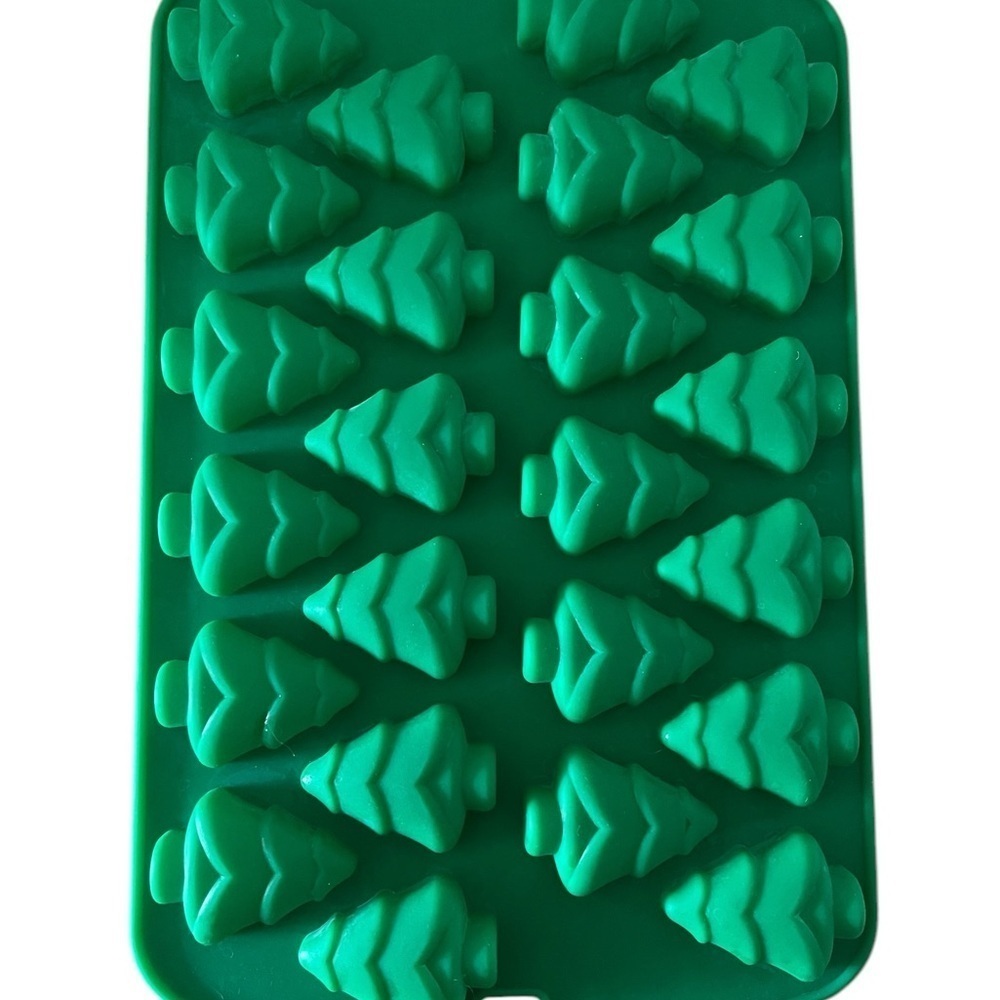 🎄 Christmas Tree Silicone Mold – Perfect for Baking, Crafts & DIY Gifts